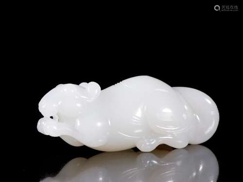 Hetian jade benevolent furnishing articlesSpecification: lon...