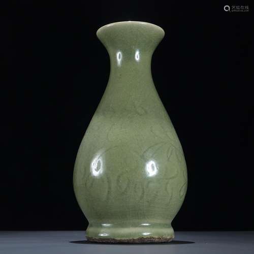 Longquan celadon flower pattern designSpecification: high / ...