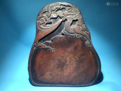 Red silk stone: dragon inkstoneTake excellent red silk stone...