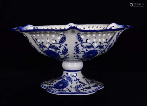 Blue and white hollow out compote 16 years * 30 m