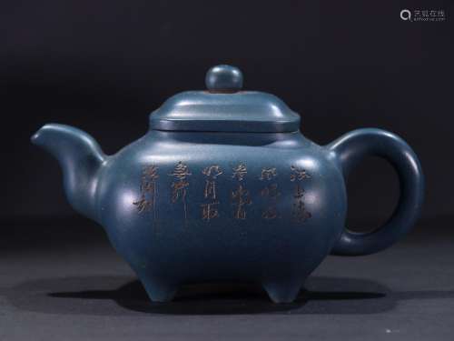 Sapphire blue verse teapot.Specification: 8.74 cm ear from 1...