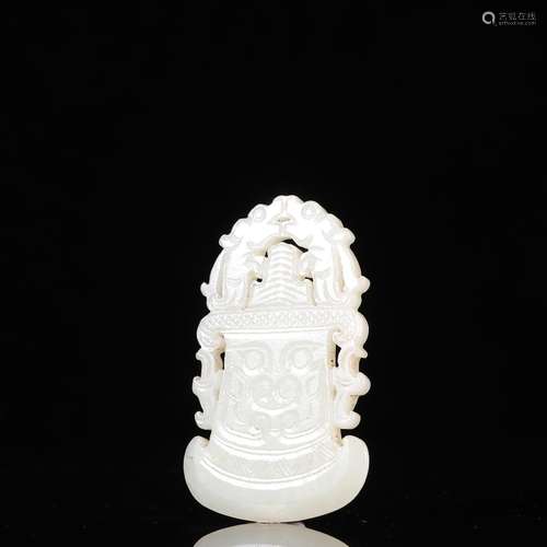 Hetian jade palace with dragons listedSpecification: high 7....