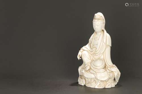 Dehua kiln at guanyin statuesSpecification: 31.5 cm high 17....