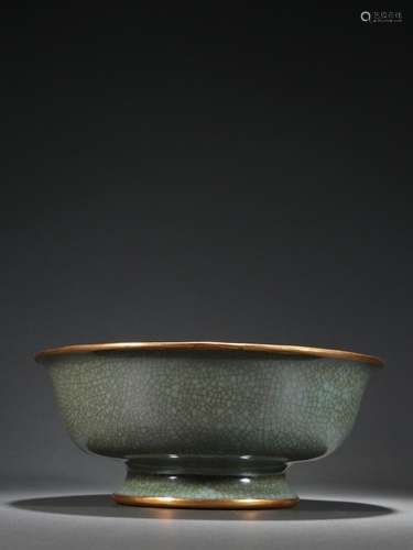 Your kiln tall bowl plated with gold.Specification: high 8 c...