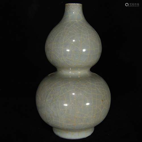 Longquan kilns gourd bottle, 21.5 * 13 cm, in the new