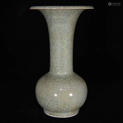 Longquan kilns, flower vase with 22.5 * 13 cm, and the new