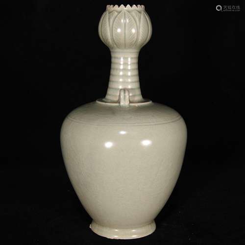 The kiln double lotus mouth bottle, 19 x 11.5 cm, with the n...