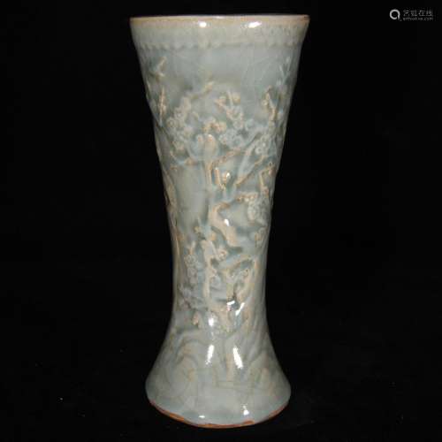Longquan relief grain flower vase with birds and flowers, 18...
