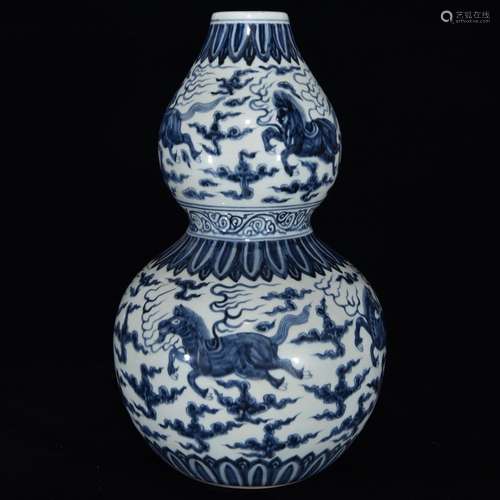 Blue and white horse grain bottle gourd, 46 x 28,