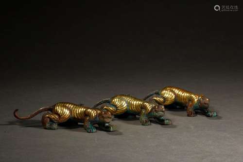 , bronze gold gilding tiger furnishing articlesSize, 3 cm lo...