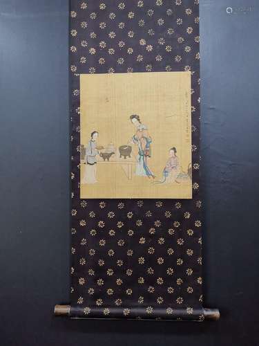 : vertical QiuYingKuan old silk charactersSize: 35.8 x40cm