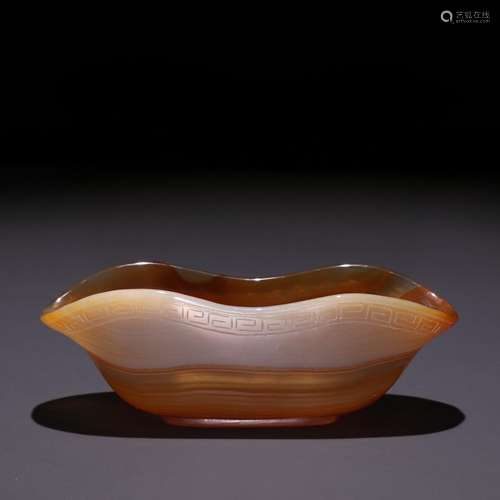 The agate cupSpecification: long and 10.5 cm wide and 3.5 cm...