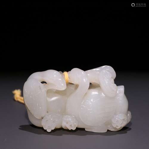 Hetian jade ruyi put a goose.Specification: high 4.3 cm wide...