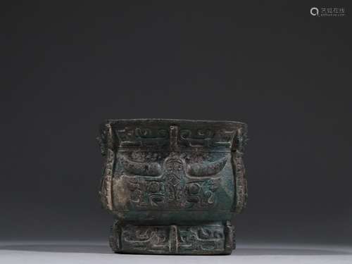 War bronze sifang those bottlesSpecification: 7.5 cm high 9....