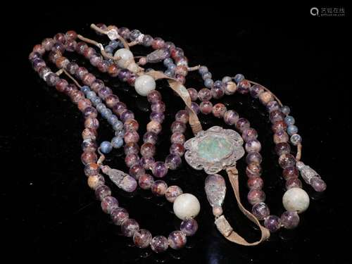 Crystal court beads, unearthed, hang.Bead diameter 1.3 cm, n...