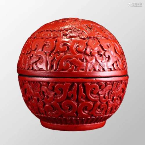 Vintage Chinese Red Lacquerware Dragon Design Box