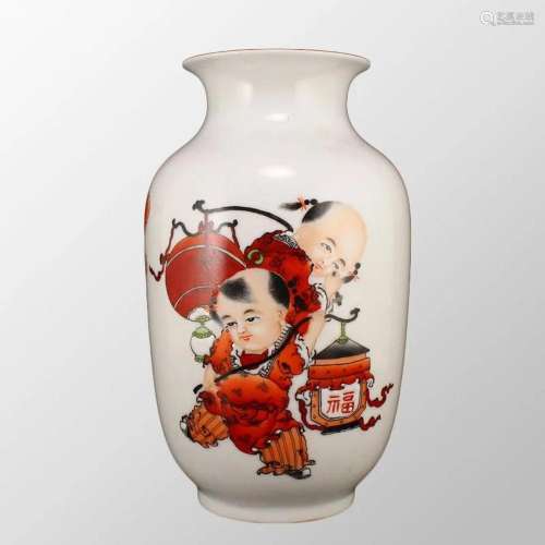 Chinese Famille Rose Poetic Prose Kid Porcelain Vase