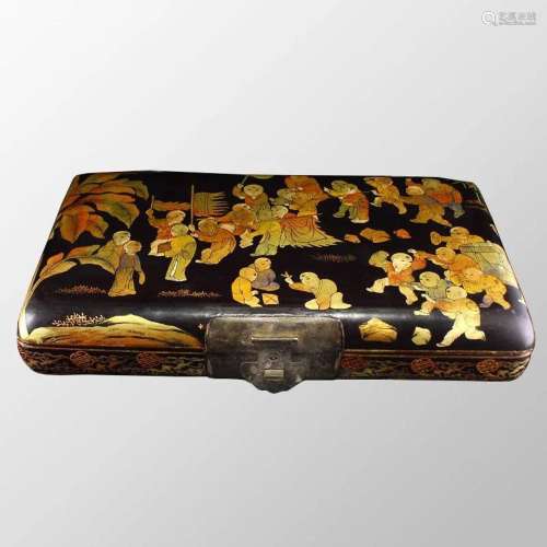 Vintage Chinese Gilt Gold Lacquerware Urchin Design Box