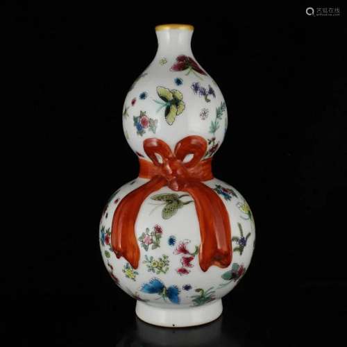Chinese Gilt Edge Famille Rose Gourd Shape Porcelain Vase w ...