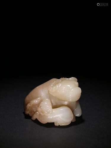 Old hetian jade cow carvings.Specification: specification: l...