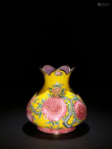 Copper foetus enamel pomegranate bottleSpecification: high 1...