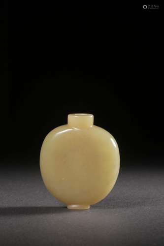 Xinjiang hotan topaz snuff bottlesSize: 5 cm high, 4.2 cm wi...