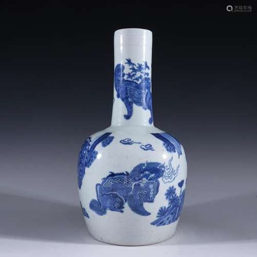 Blue and white auspicious TuShang bottlesSpecification: high...