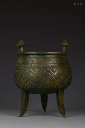 Bronze furnace with three legsSize: 27 cm abdominal diameter...