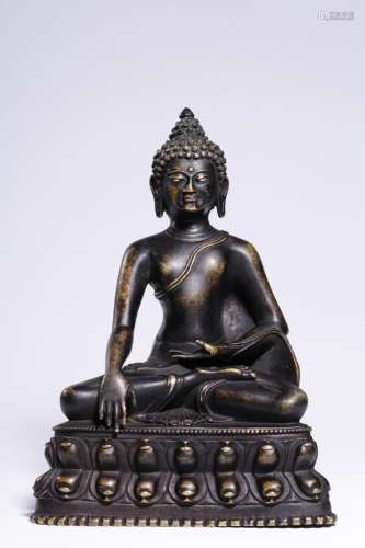 , silver inlaid copper Buddha statue22 cm high, 16 cm long, ...