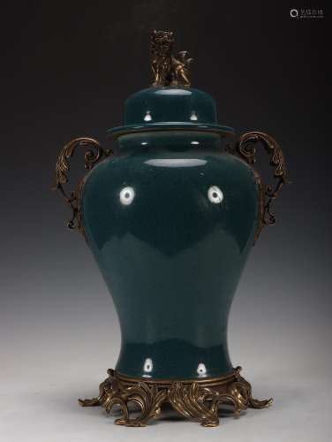 The king of beasts with malachite green glaze with copper co...
