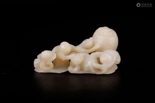 , hotan jade lad benevolentSize: 10 * 7 * 4 cm weight: 190 g...