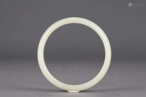 : hetian jade bracelet, too9.9 cm in diameter, diameter 8.2 ...