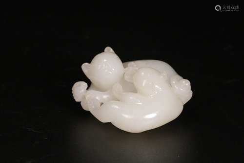 Energetic, hetian jade seedSize: 5 cm long, 4.5 cm wide, 2.5...