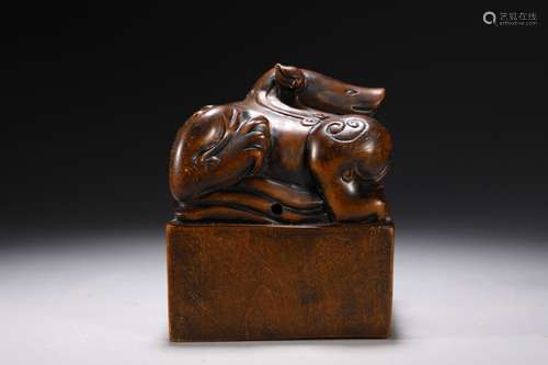 Boxwood ancient animal printSize: 8.5 * 10 cm weighs 436 g.