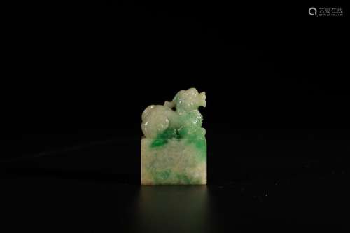 Jade benevolent printingSize: 2.7 * 1.3 * 4 cm, 35 g.