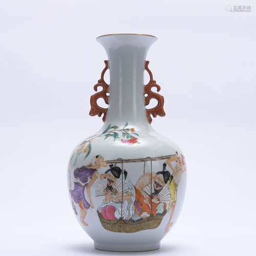 A Wu cai 'figure' vase