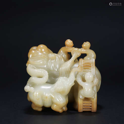 A jade elephant