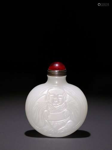 Hetian jade bonhomie snuff bottles.Specification: high 6.6 c...