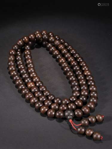 Chen xiang 108 beads.Specification: bead diameter 1.8 cm wei...