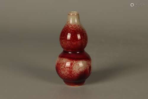 清祭红釉葫芦瓶