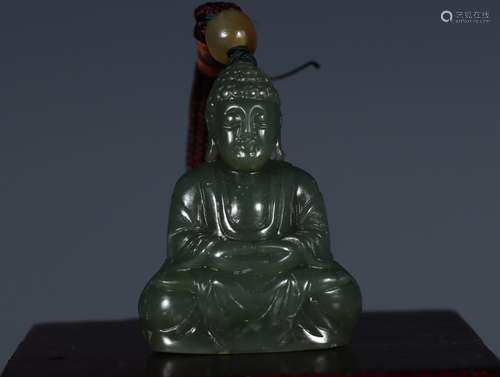 Jade shakyamuni Buddha pendant.Size: 5.3 cm high, 3.8 cm wid...