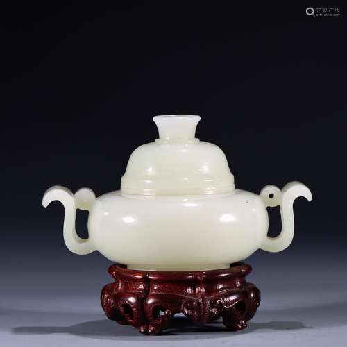 : hetian jade ears furnace6.4 cm high. Ear from 11 cm. 7.4 c...