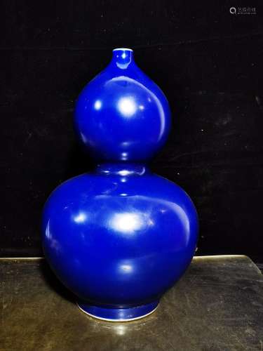 The blue glaze gourd