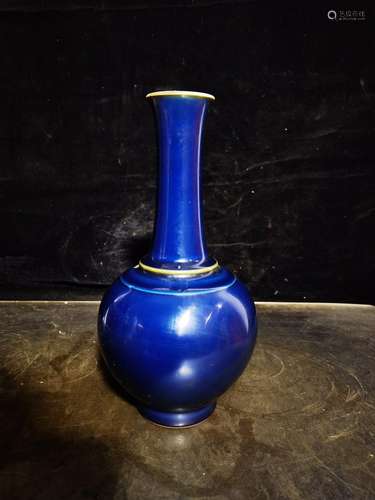 The blue glaze bottle