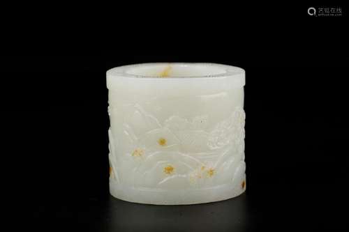 Hetian jade scenery scenery pen containerSize: 5.5 cm high 5...