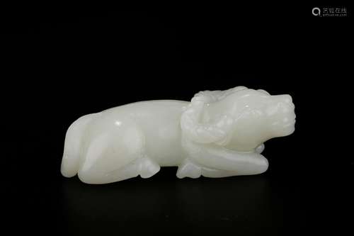 Furnishing articles, hotan jade lying cattleSize: 8 x 3.5 * ...