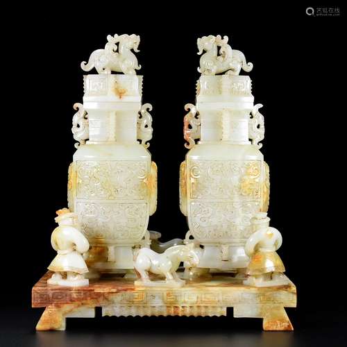 Motif, hetian jade high-relief dragon jade bottle a couple o...