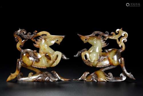 , hetian jade horse a couple of the jade is exquisite, patin...