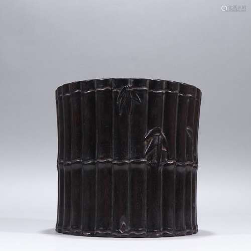 Late rosewood bamboo grain brush potSpecification: 16.5 cm h...