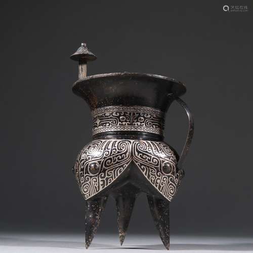 Bronze silver goblet with three legs.Specification: 19 cm hi...